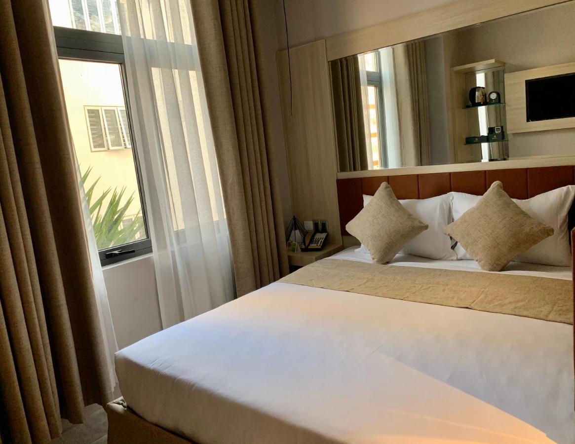 Holiday 2 Hotel Кантхо Экстерьер фото