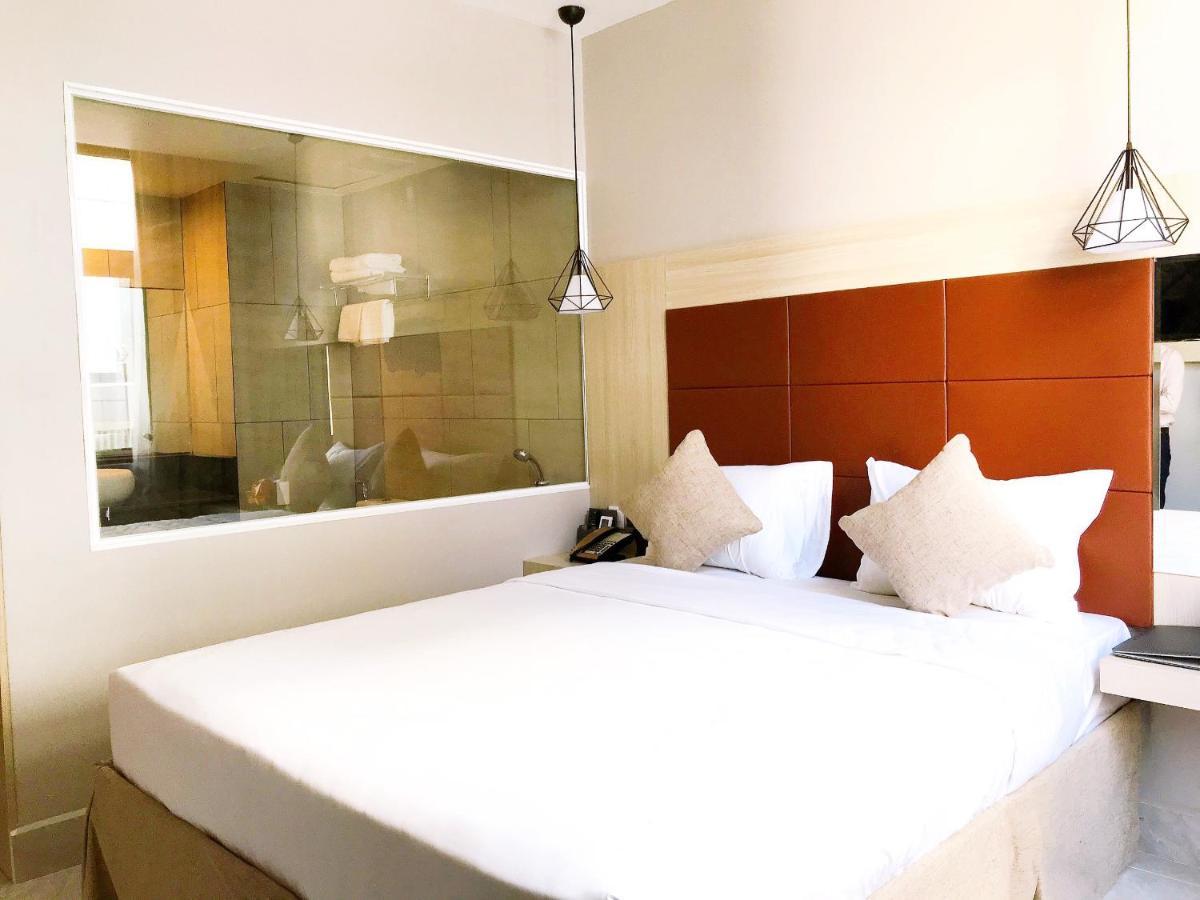 Holiday 2 Hotel Кантхо Экстерьер фото